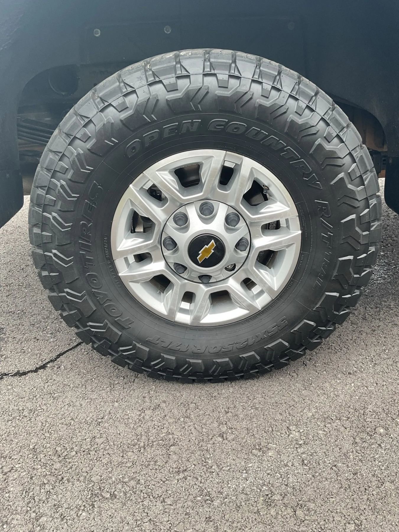 Used 2022 Chevrolet Silverado 2500 LT w/ Convenience Package image 12