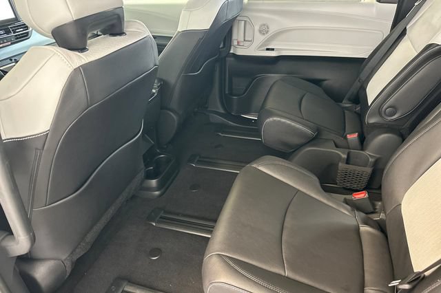 Certified 2026 Toyota Sienna XSE AWD/4WD image 17
