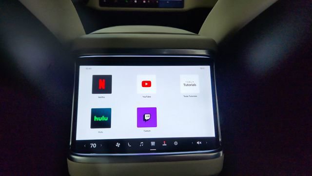 Used 2023 Tesla Model X image 37