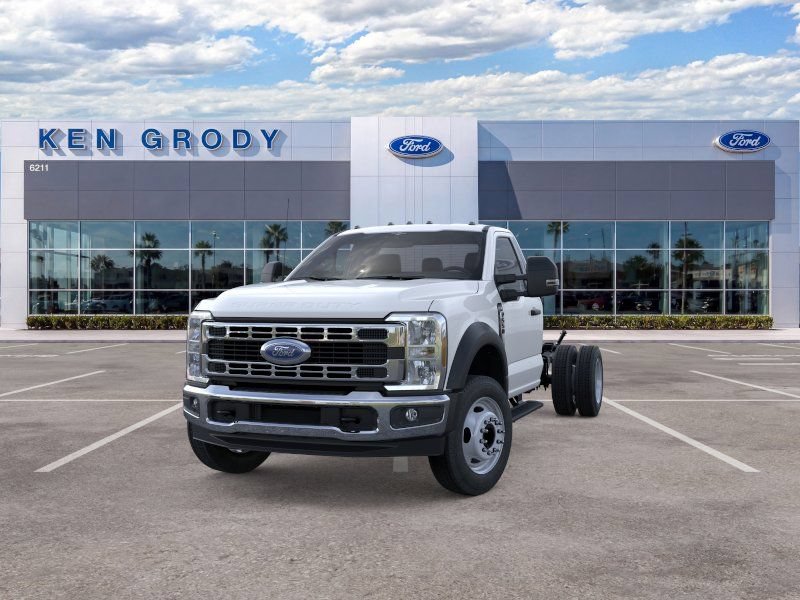 New 2026 Ford F550 2WD Regular Cab Super Duty image 3
