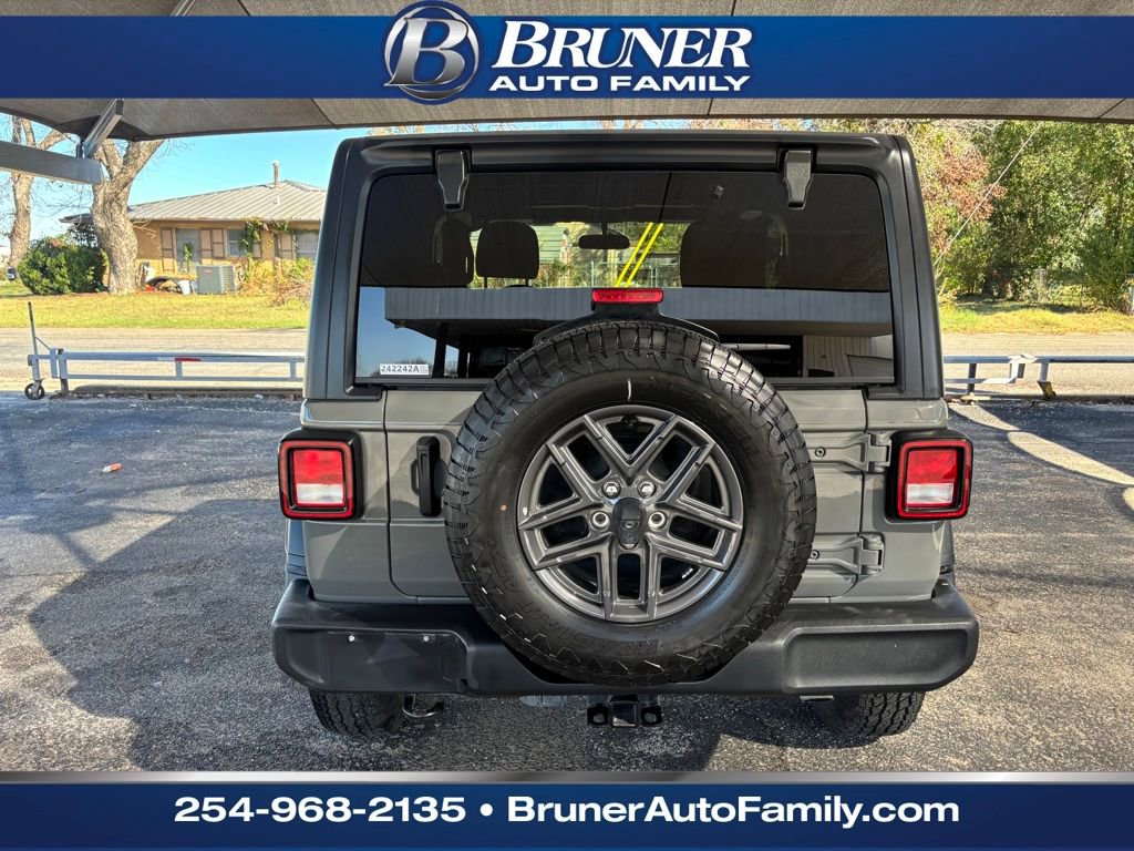 Used 2021 Jeep Wrangler Sport image 6