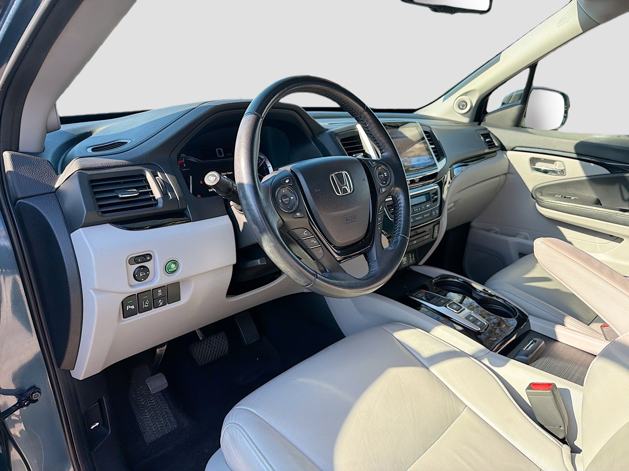 Used 2017 Honda Pilot Touring image 27