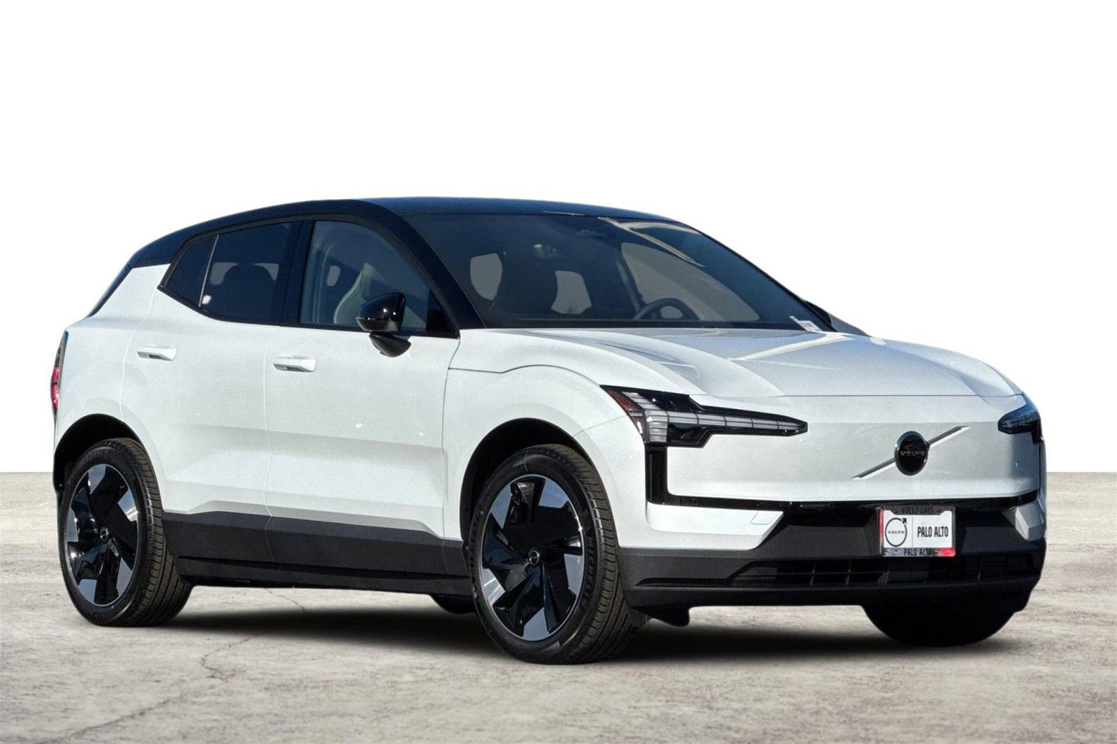 New 2026 Volvo EX30 Plus w/ Climate Package image 9