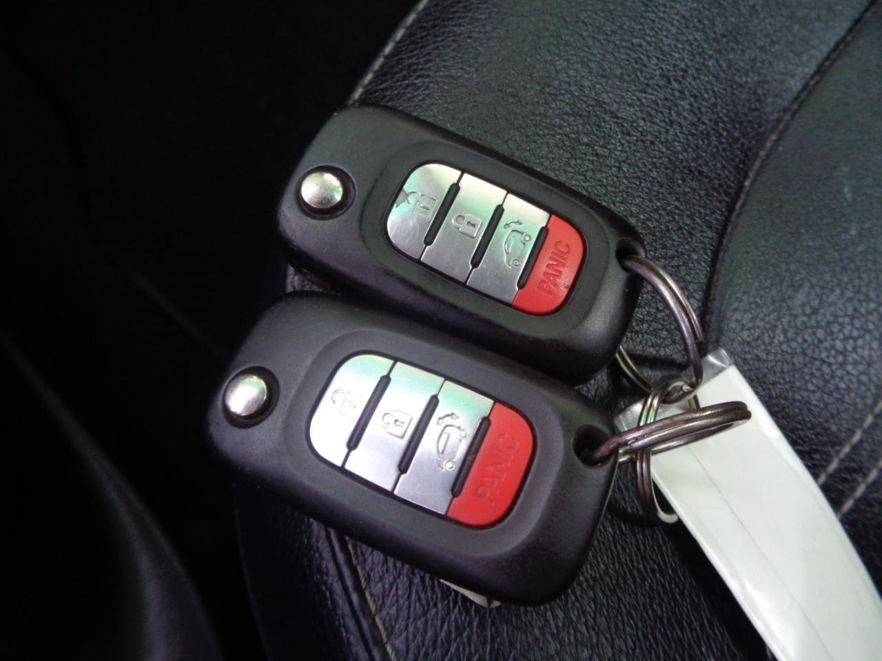 Used 2016 smart fortwo passion image 6