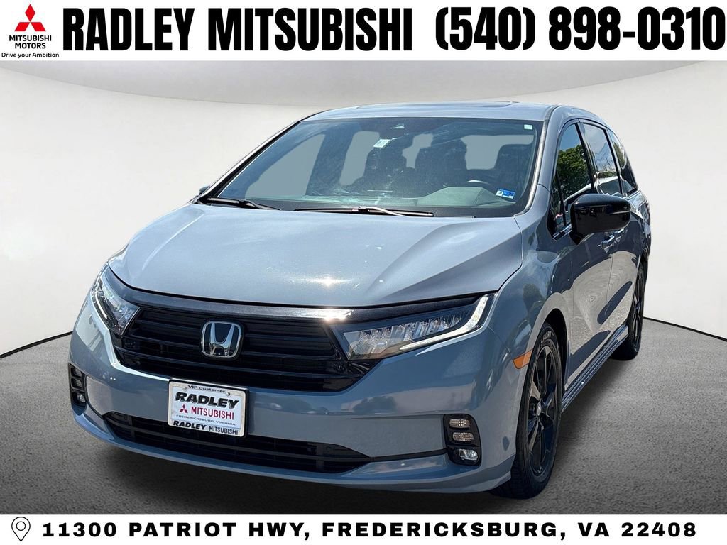 Used 2023 Honda Odyssey Sport image 1