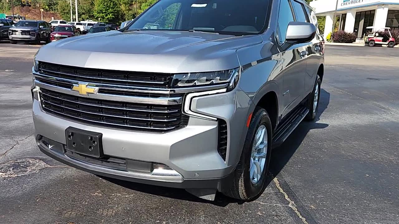 Used 2023 Chevrolet Tahoe LT image 3