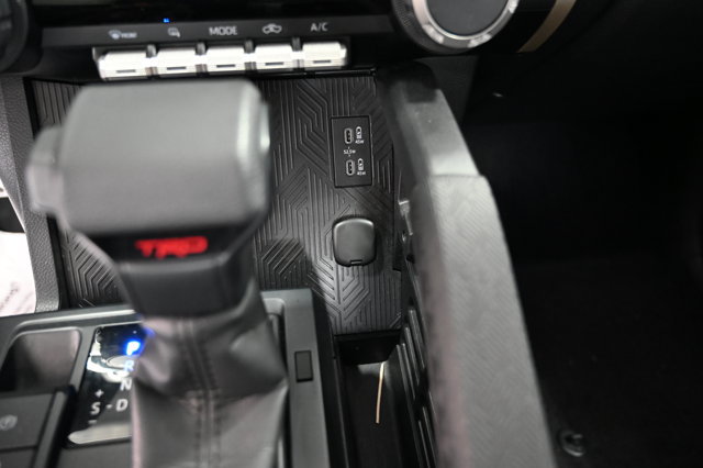 Used 2025 Toyota Tacoma TRD Sport AWD/4WD image 21