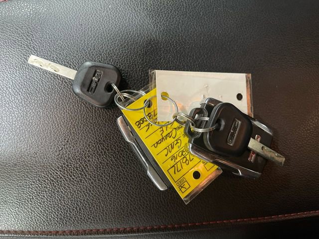 Used 2016 GMC Canyon SLE w/ All Terrain Package image 20