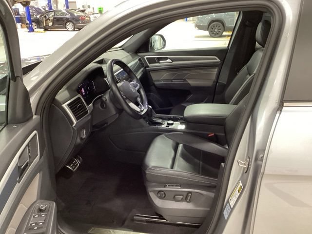 Used 2021 Volkswagen Atlas Cross Sport SEL R-Line AWD/4WD image 10