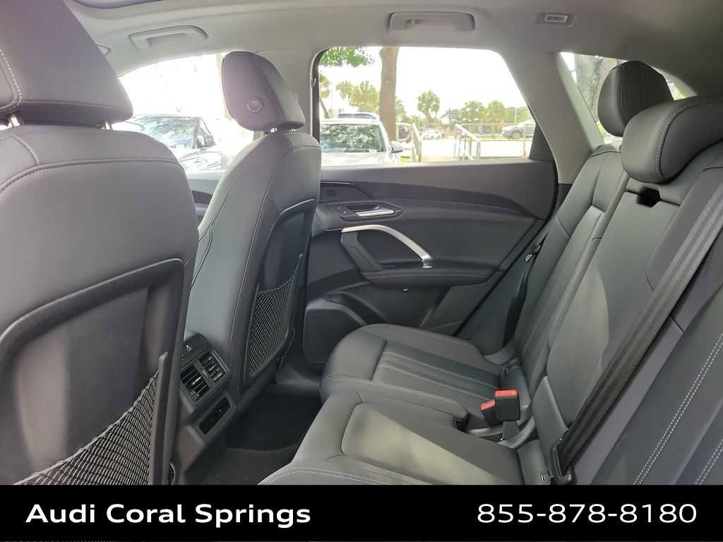 Certified 2025 Audi Q5 Premium w/ Convenience Package AWD/4WD image 20