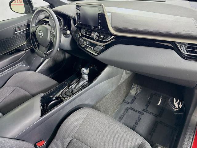Certified 2019 Toyota C-HR XLE FWD image 29