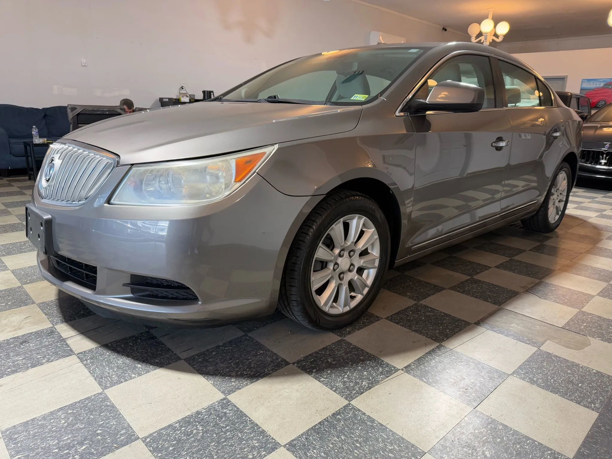 Used 2012 Buick LaCrosse image 1