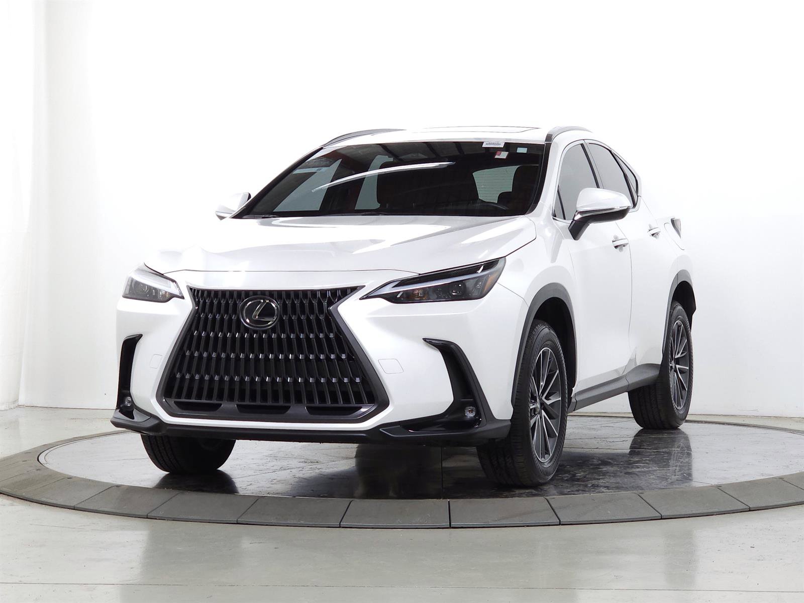 Certified 2024 Lexus NX 350h AWD 4dr Crossover w/ Cold Area Package image 3