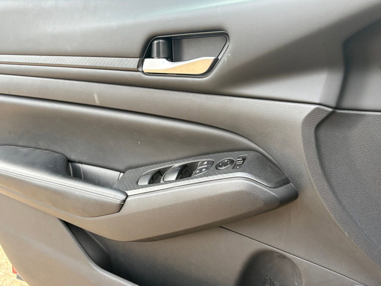 Certified 2024 Nissan Altima 2.5 SV w/ SV Premium Package FWD image 14