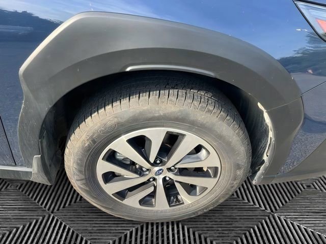 Certified 2025 Subaru Outback AWD/4WD image 9