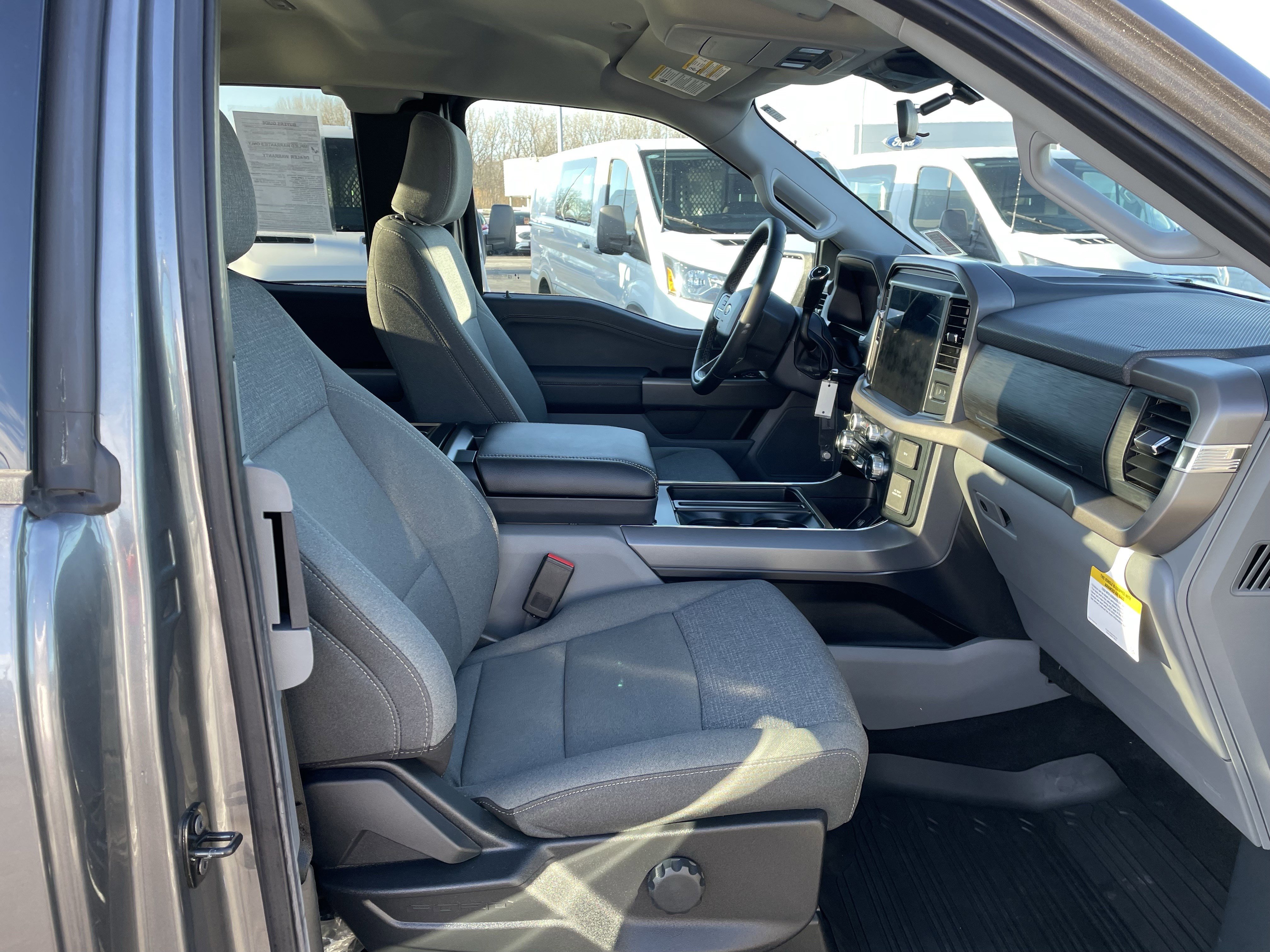 Used 2025 Ford F150 XLT w/ Equipment Group 301A Standard image 29