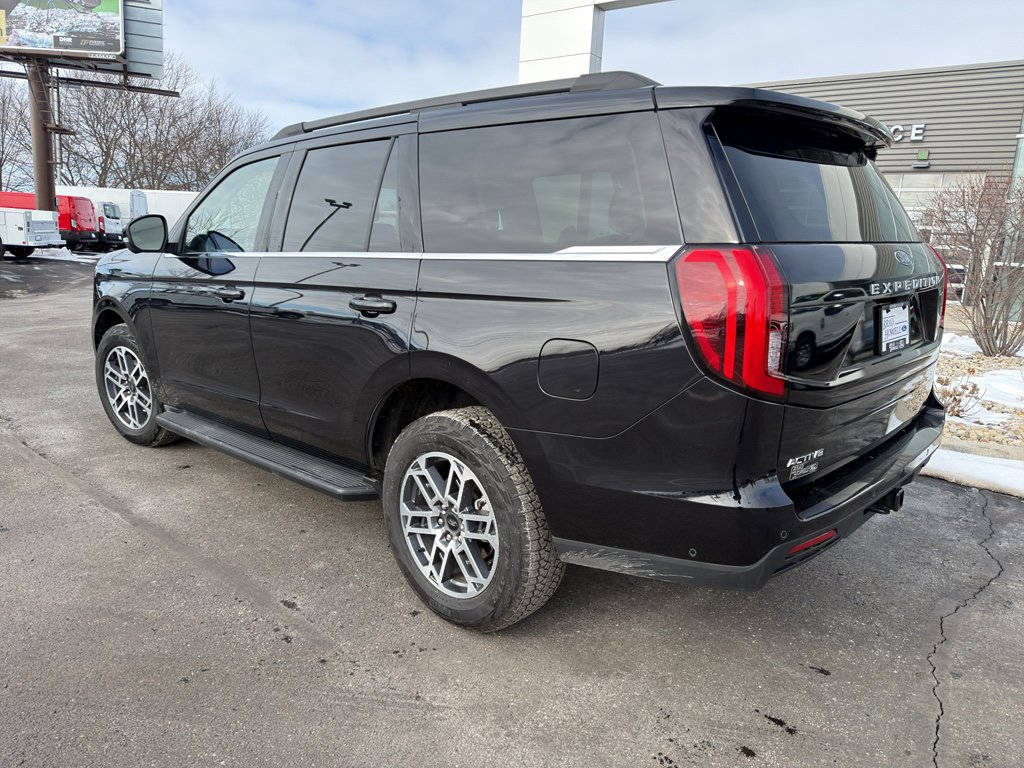 Used 2025 Ford Expedition Active image 8