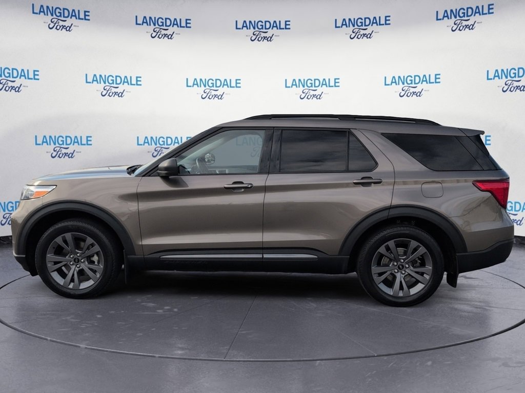 Used 2021 Ford Explorer XLT w/ Equipment Group 202A image 10