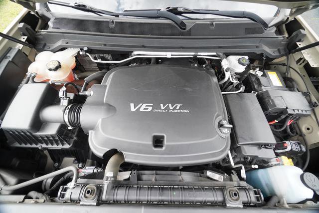 Used 2022 GMC Canyon AT4 w/ Trailering Package image 10