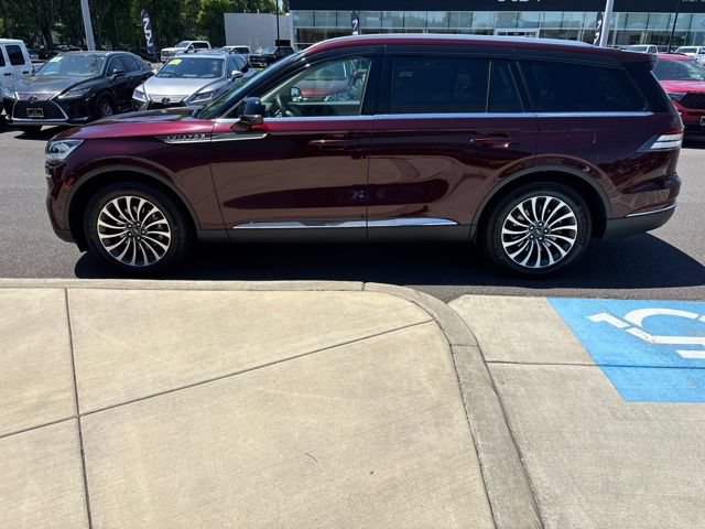 Used 2022 Lincoln Aviator Reserve w/ Equipment Group 201A AWD/4WD image 6