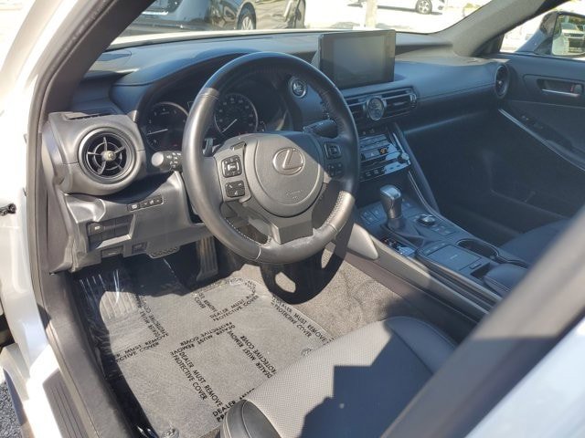 Used 2023 Lexus IS 300 w/ Comfort Package RWD image 21