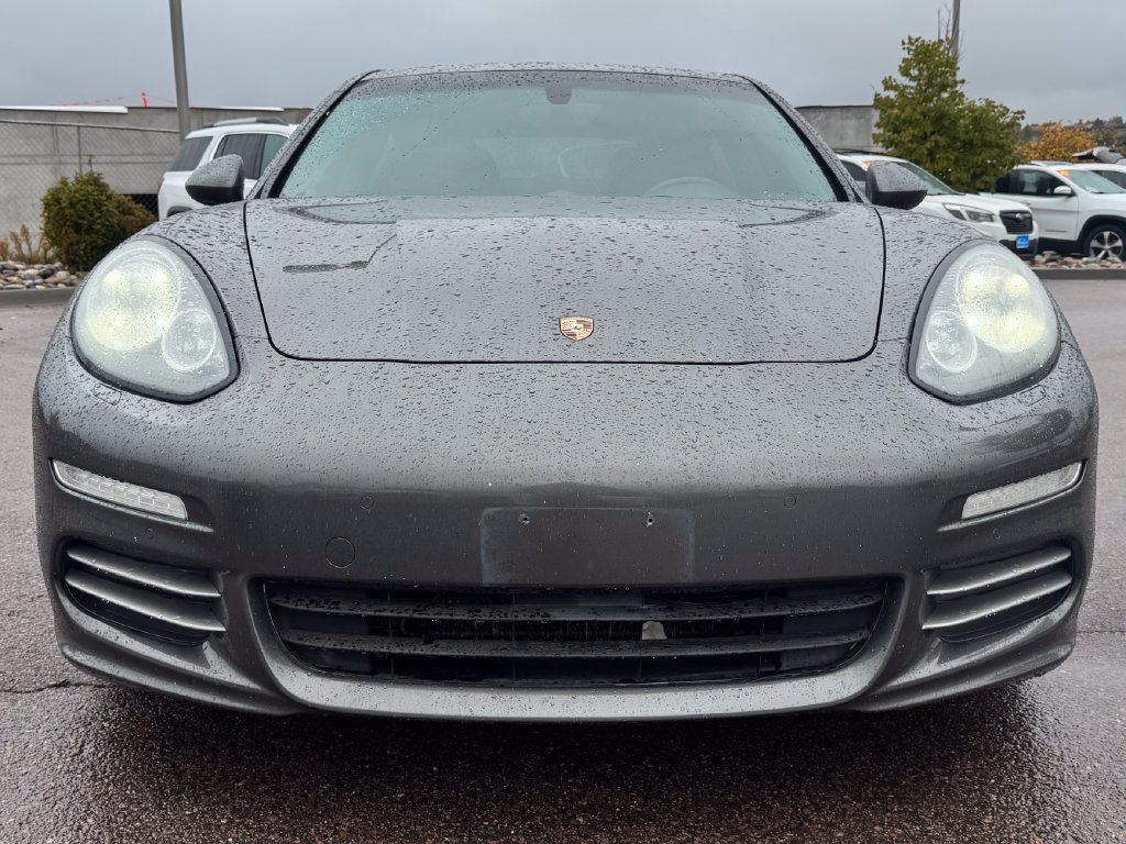 Used 2014 Porsche Panamera 4 AWD/4WD image 3