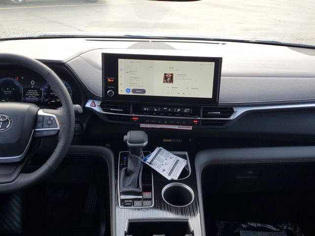 New 2026 Toyota Sienna XLE Woodland Edition image 27