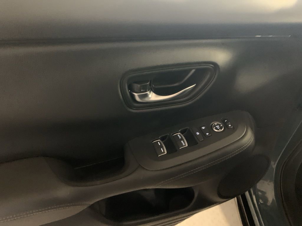 Used 2023 Honda HR-V EX-L image 19