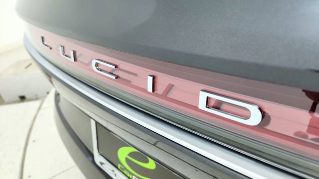 Used 2022 Lucid Air Grand Touring AWD/4WD image 16