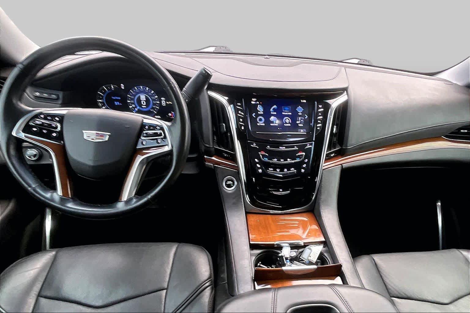Used 2017 Cadillac Escalade Premium Luxury RWD image 14