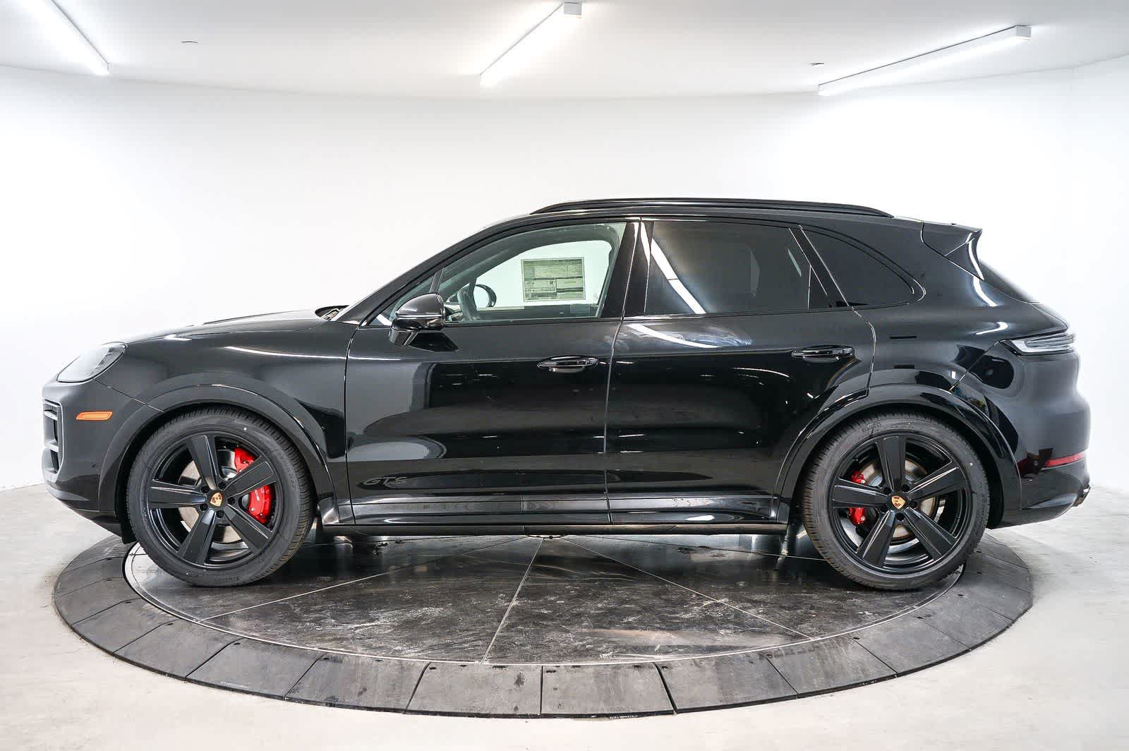 New 2026 Porsche Cayenne GTS AWD/4WD image 2