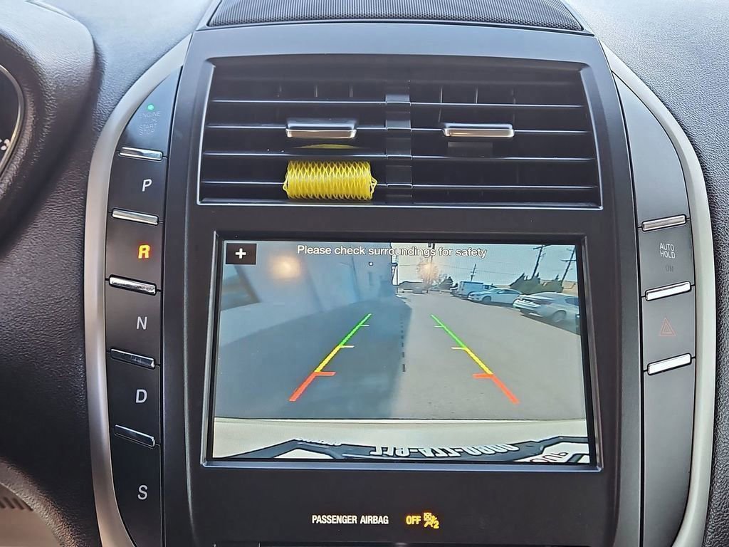 Used 2018 Lincoln MKC Reserve w/ Lincoln MKC Climate Package image 17