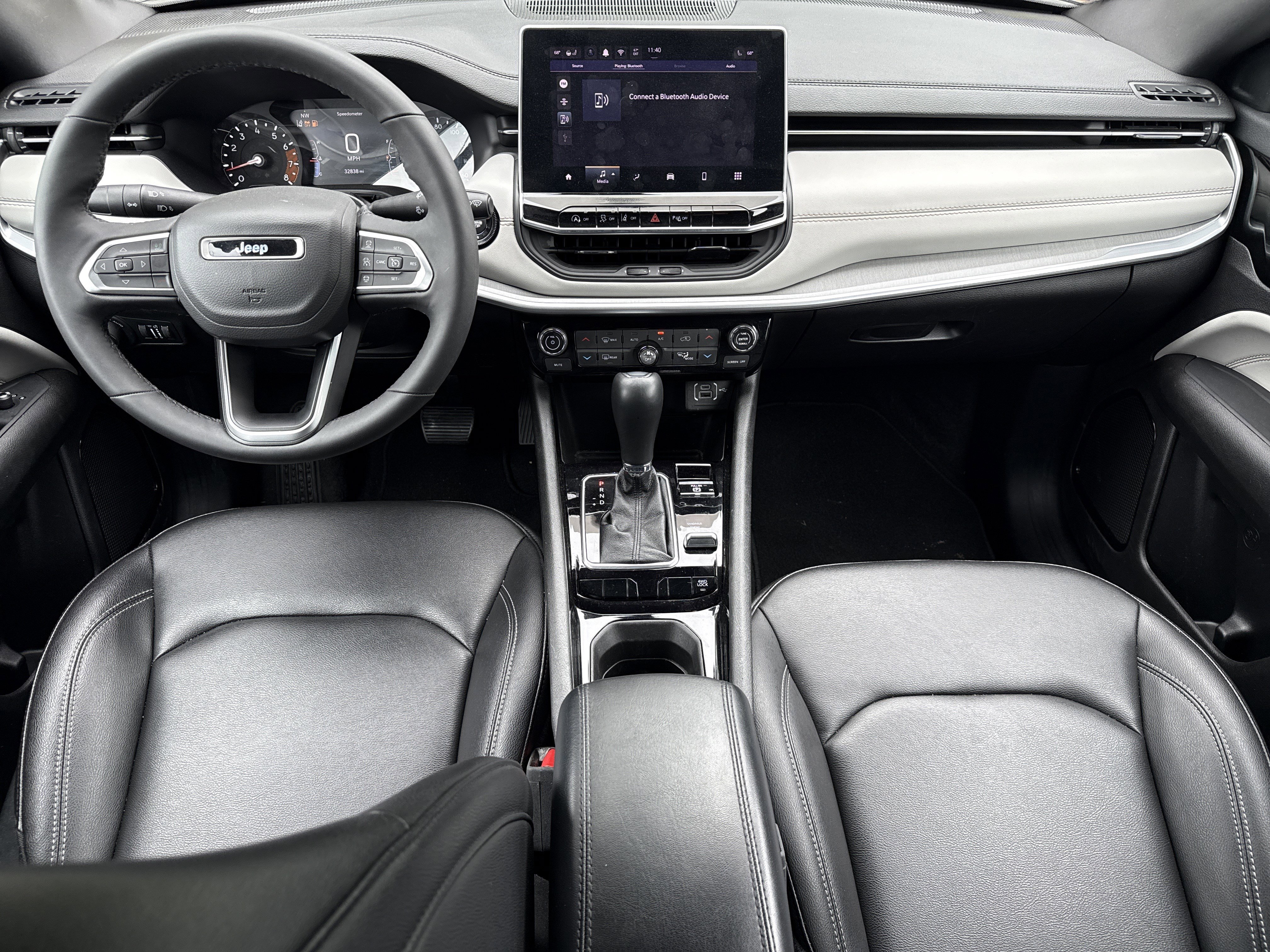 Used 2025 Jeep Compass Limited image 26