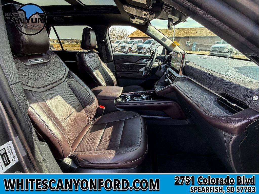Used 2025 Ford Explorer Platinum w/ LUX Leather Package image 14