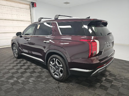 Used 2023 Hyundai Palisade Limited AWD/4WD image 2