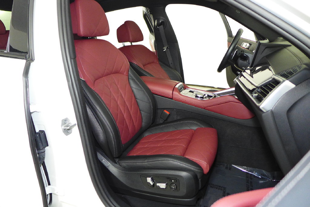 Certified 2024 BMW X6 M60i AWD/4WD image 19