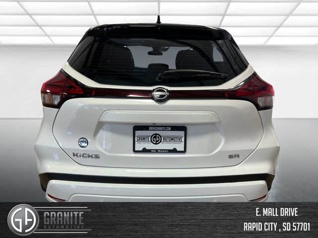 Used 2023 Nissan Kicks SR w/ SR Premium Package image 4