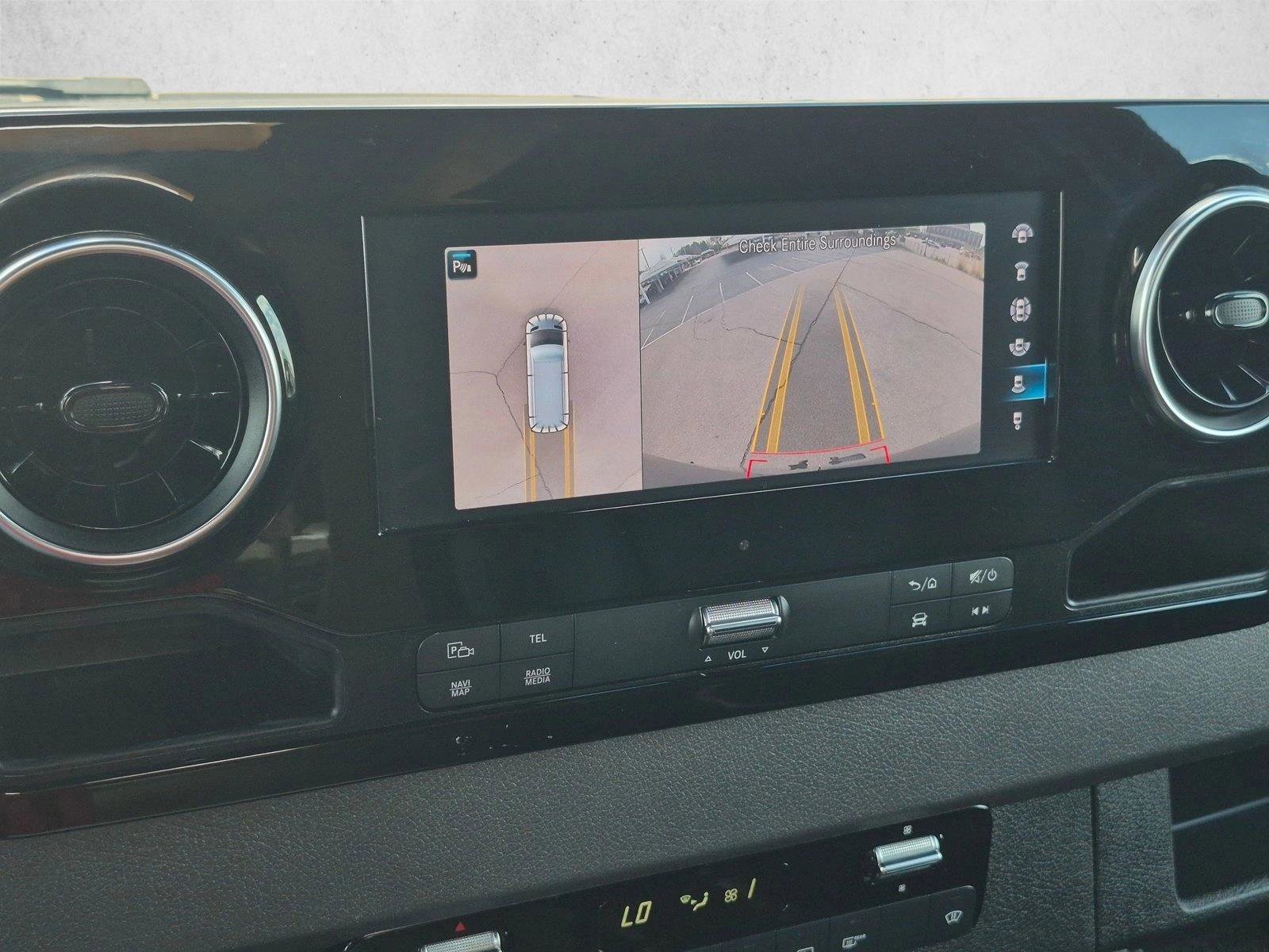 Used 2022 Mercedes-Benz Sprinter 2500 image 13