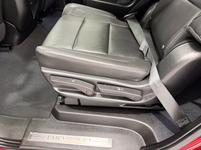 Used 2023 Chevrolet Suburban Z71 w/ Z71 Off-Road Package AWD/4WD image 23