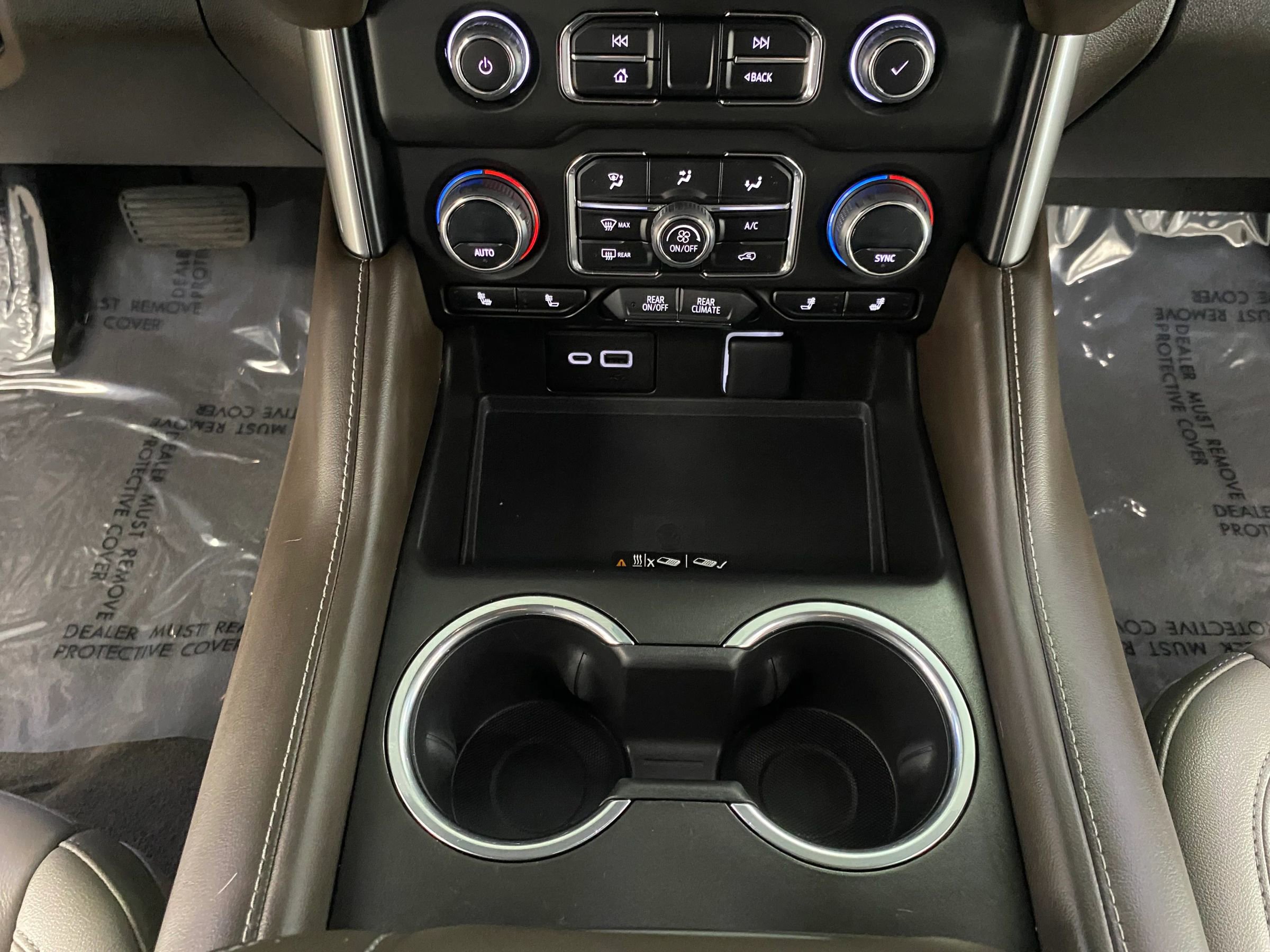 Used 2023 Chevrolet Tahoe LT w/ LT Signature Package image 21