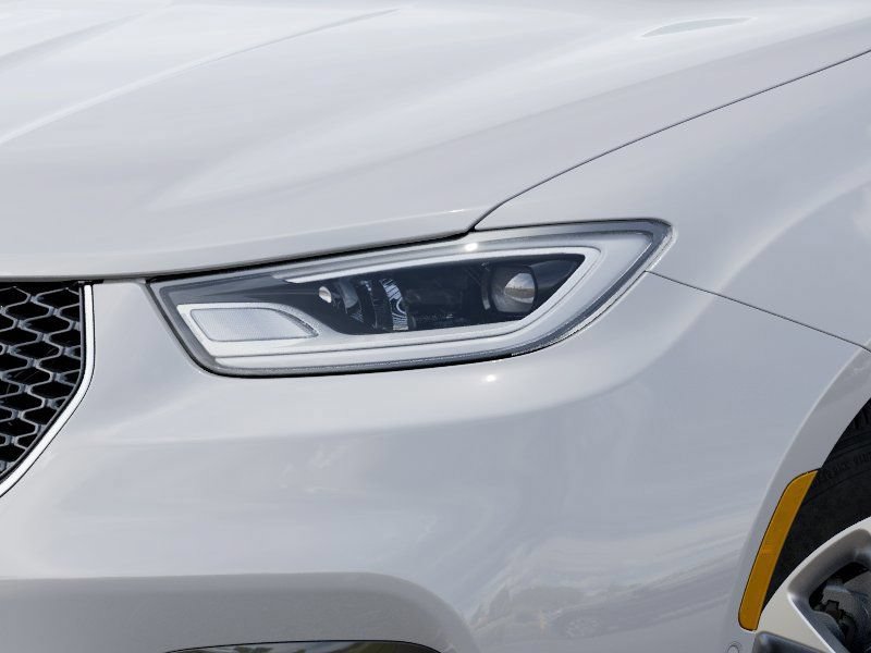 New 2026 Chrysler Pacifica Select AWD/4WD image 10
