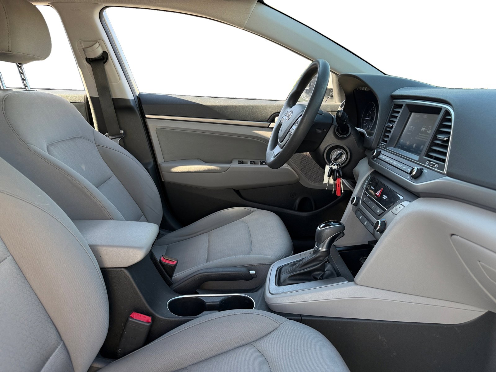 Used 2017 Hyundai Elantra SE image 14