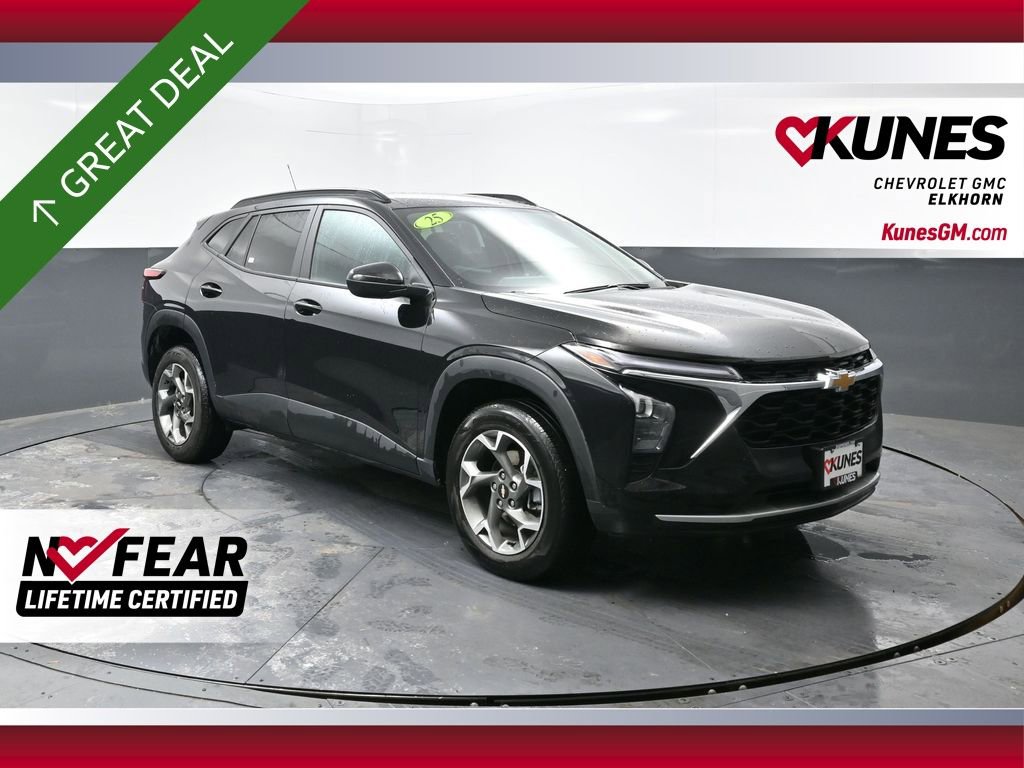 Used 2025 Chevrolet Trax LT
