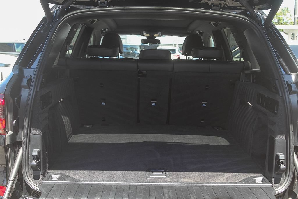 Used 2023 BMW X5 sDrive40i w/ M Sport Package RWD image 23