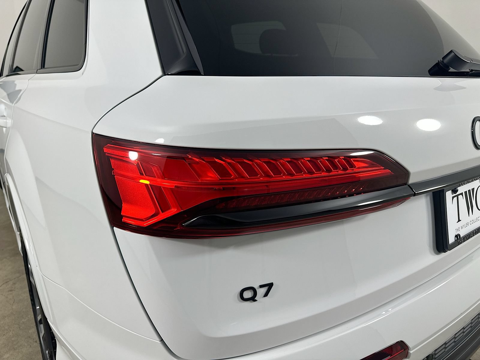 New 2026 Audi Q7 2.0T Premium Plus AWD/4WD image 11