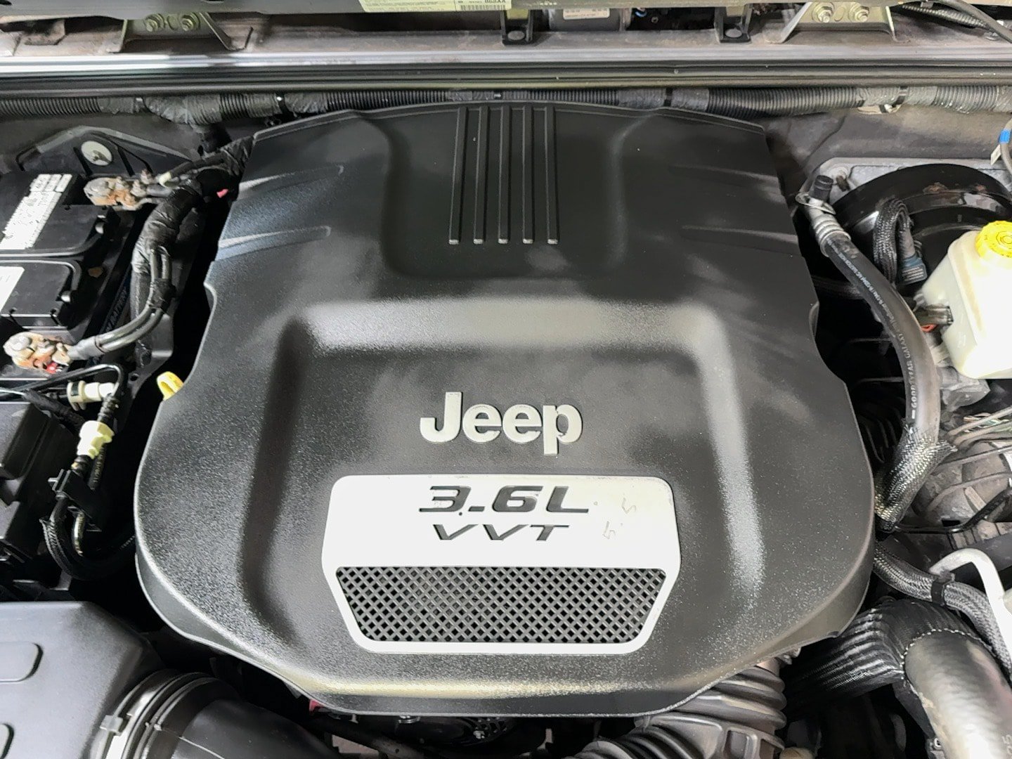 Used 2013 Jeep Wrangler Unlimited Sport AWD/4WD image 65