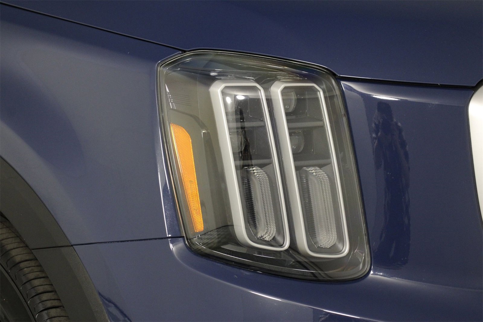 Used 2023 Kia Telluride SX image 25