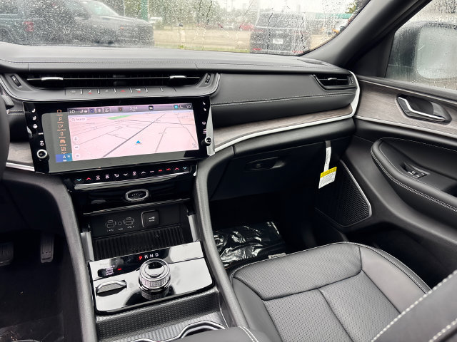 New 2027 Jeep Grand Cherokee Limited AWD/4WD image 12