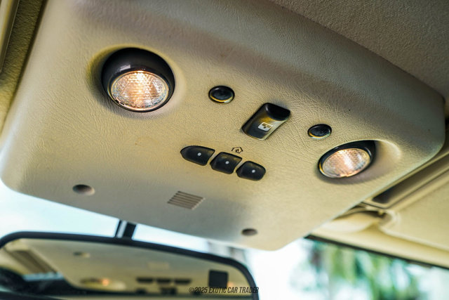 Used 2003 HUMMER H2 w/ Preferred Equipment Group image 36