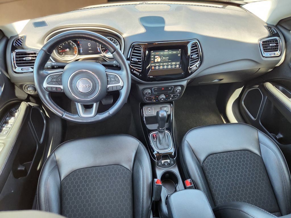 Used 2021 Jeep Compass Latitude FWD image 23